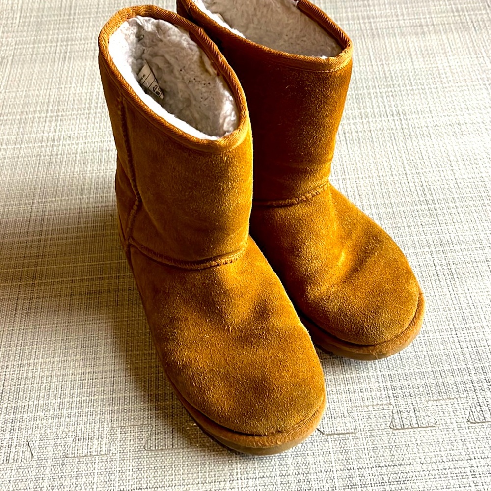 Koolaburra by uggs winter boot